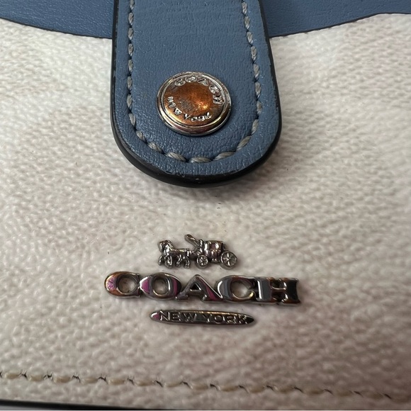 💙Coach Chalk/Indigo Logo Keychain Wristlet/Wallet/Card Holder | PRELOVED!!💙 - Picture 8 of 12